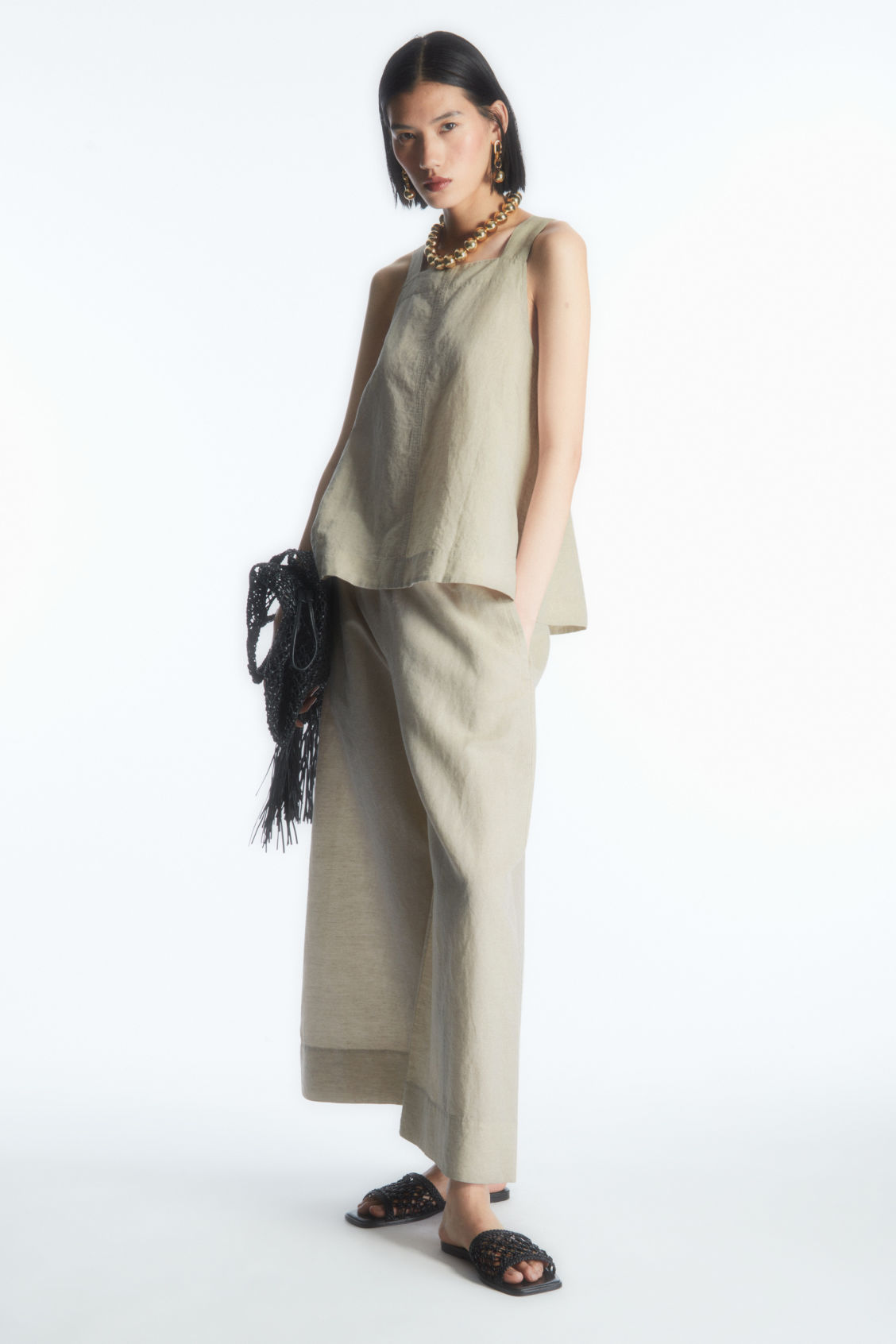 CROSS-BACK LINEN TOP