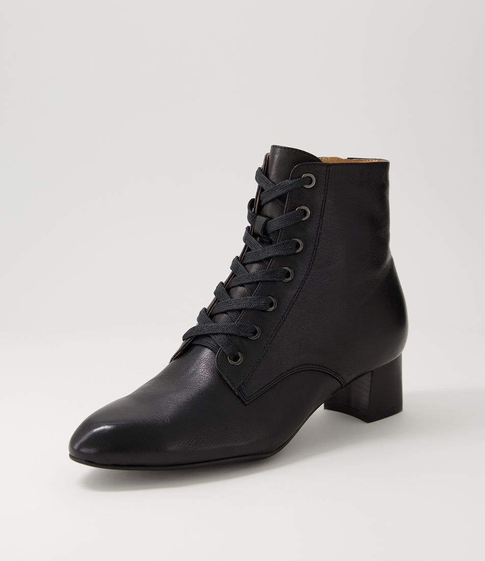 MAGIC Black Leather Ankle Boots