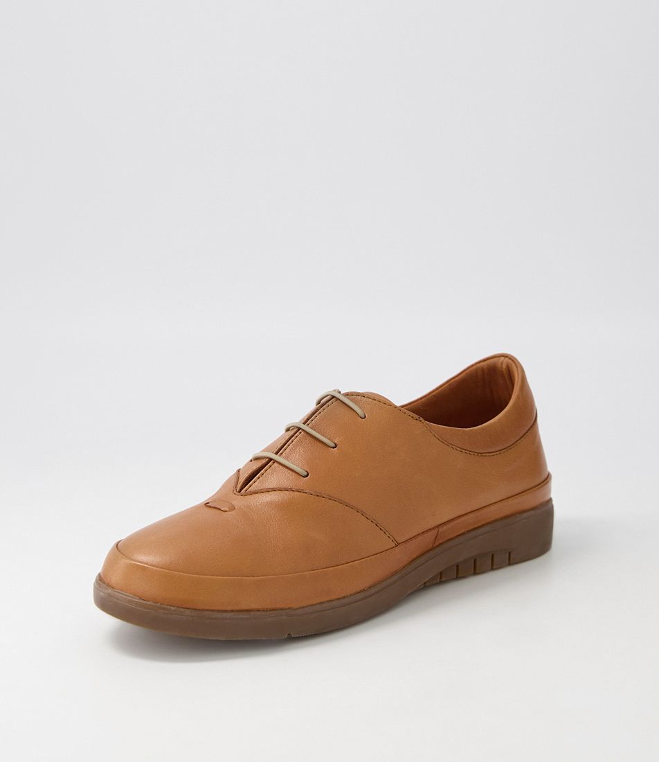 Drannor Tan Leather Lace Up Flats