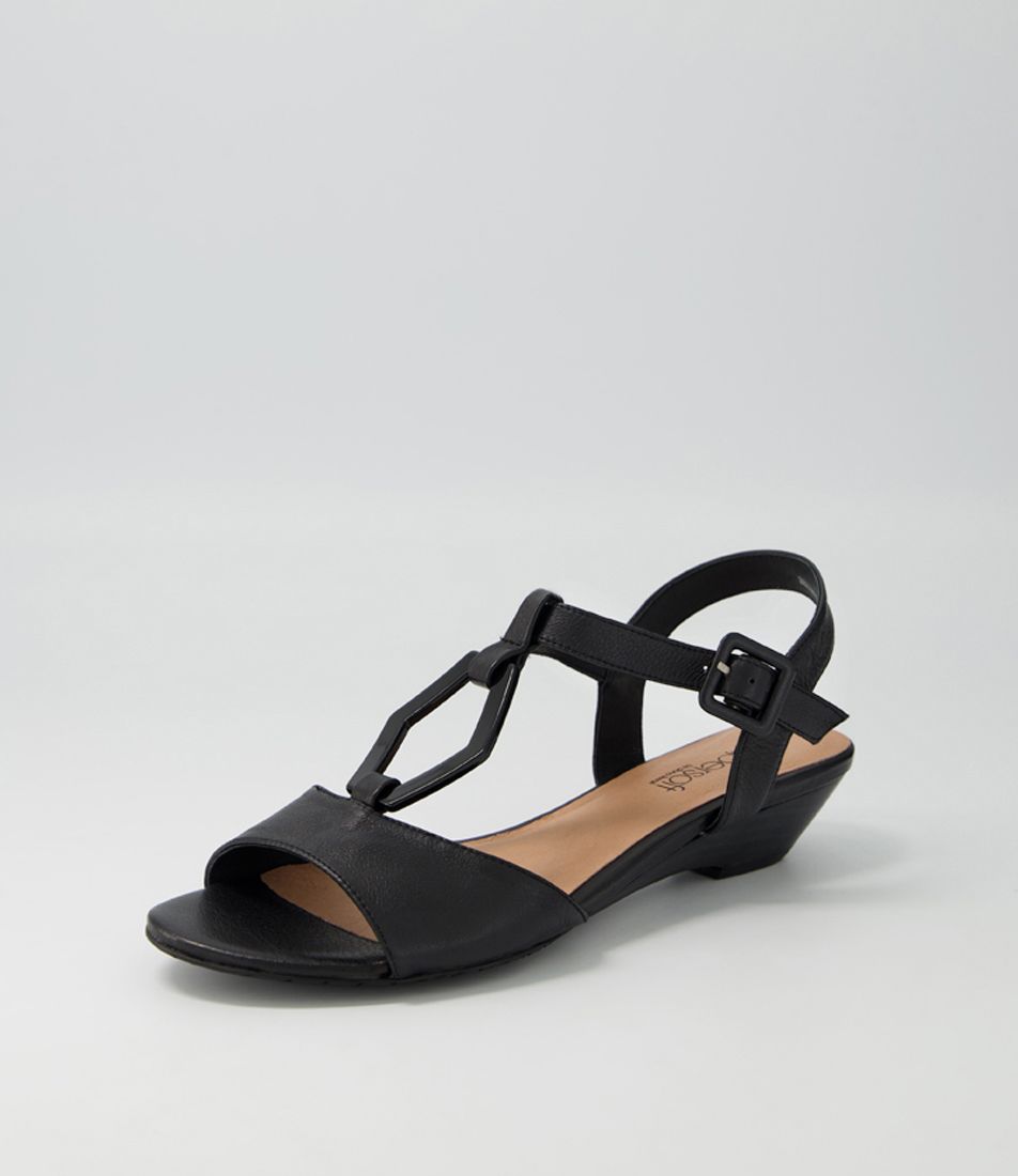 Belieeve Black Leather Sandals
