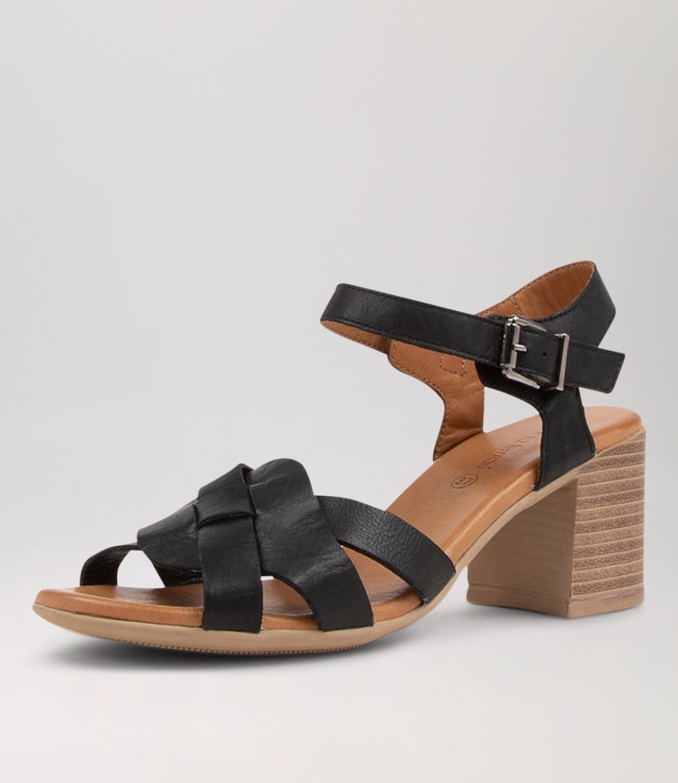 Washa Black Leather Sandals