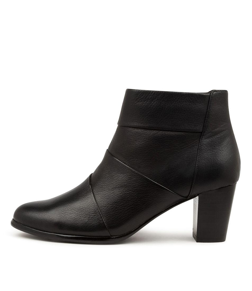 CAMPOST Black Leather Ankle Boots