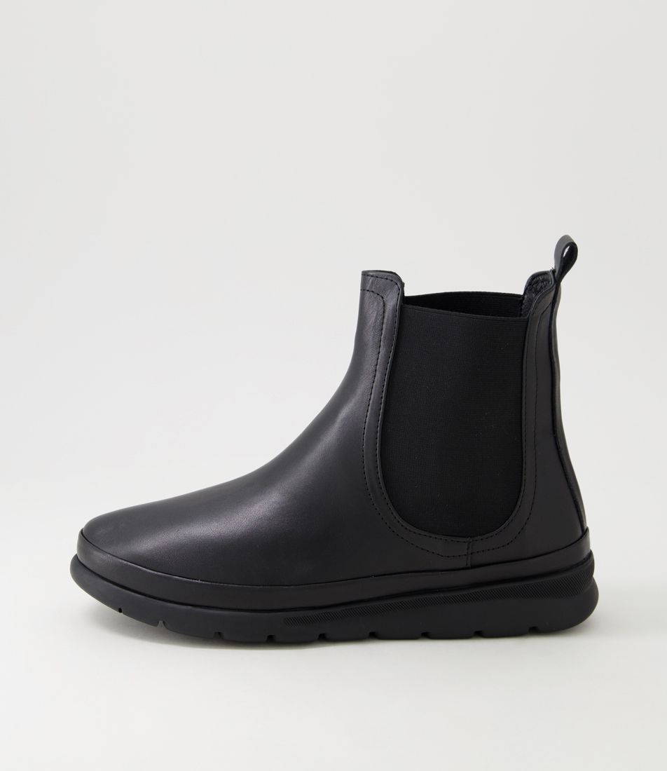 Eliah Black Leather Chelsea Boots