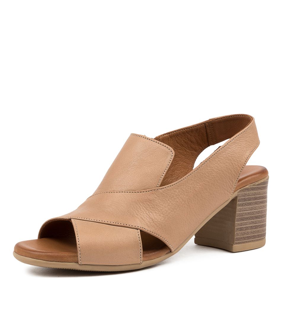 WONDIR PALE TAUPE LEATHER