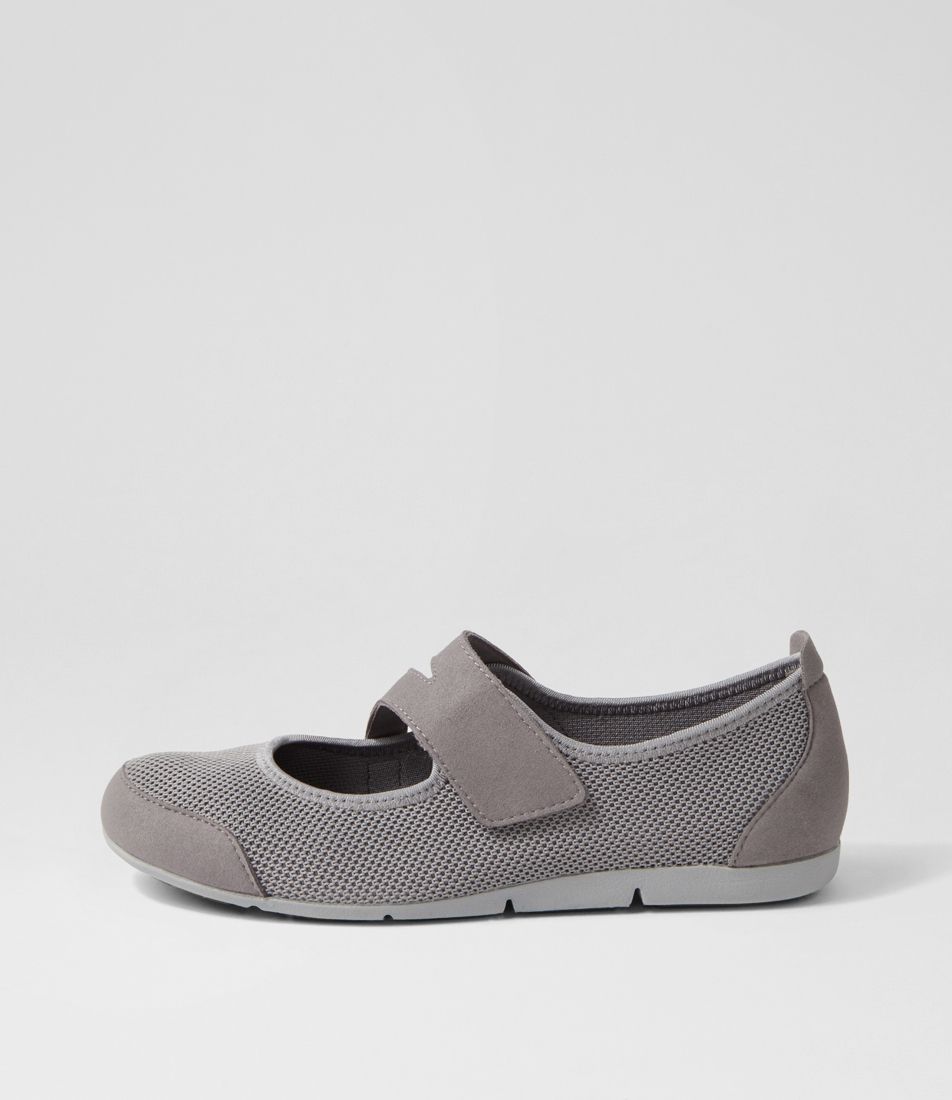Sakaskic Pewter Mesh Sneakers