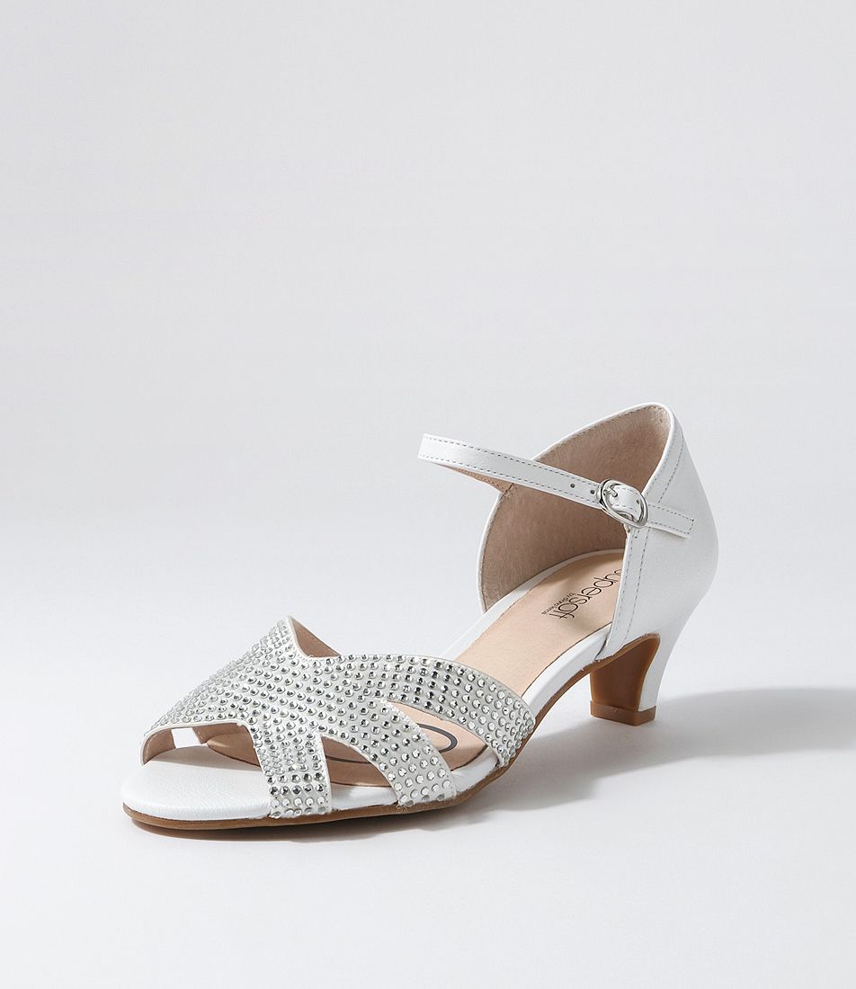 Darsha White Leather Sandals