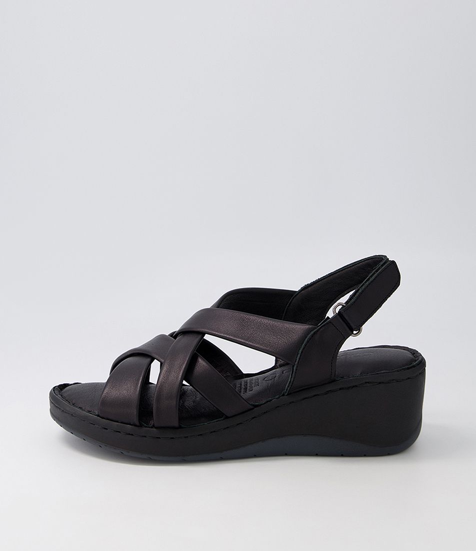 Jitare Black Leather Sandals