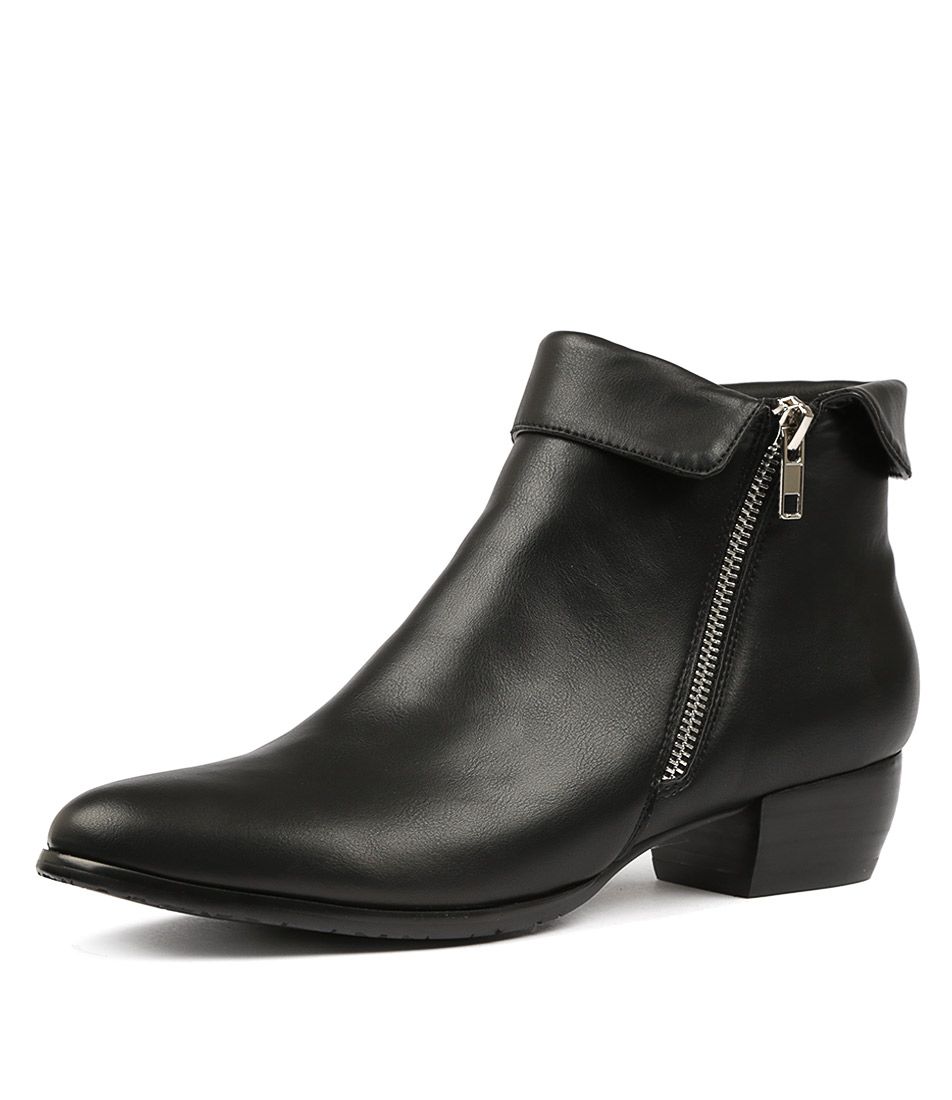 TASHELE BLACK SMOOTH