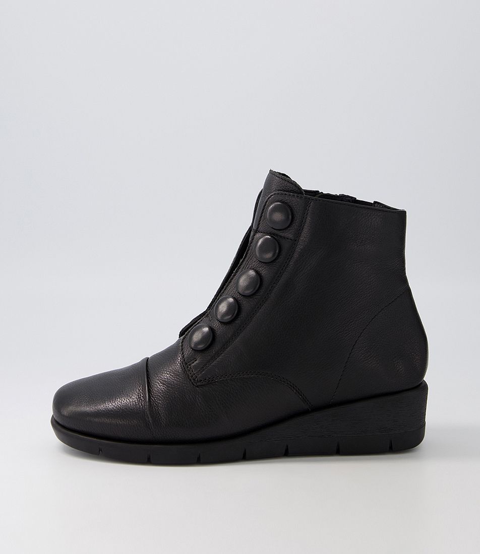 Mabbee Black Leather Ankle Boots