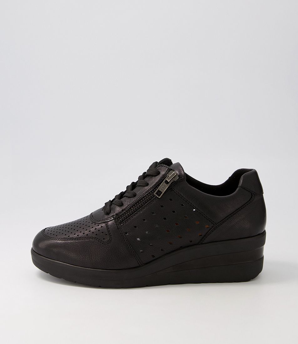 Resepct Black Leather Sneakers