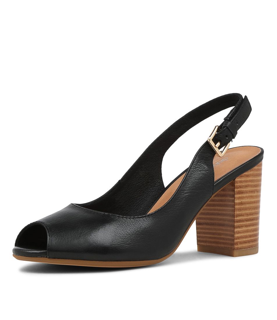 Sahrina Black Leather Sandals NH