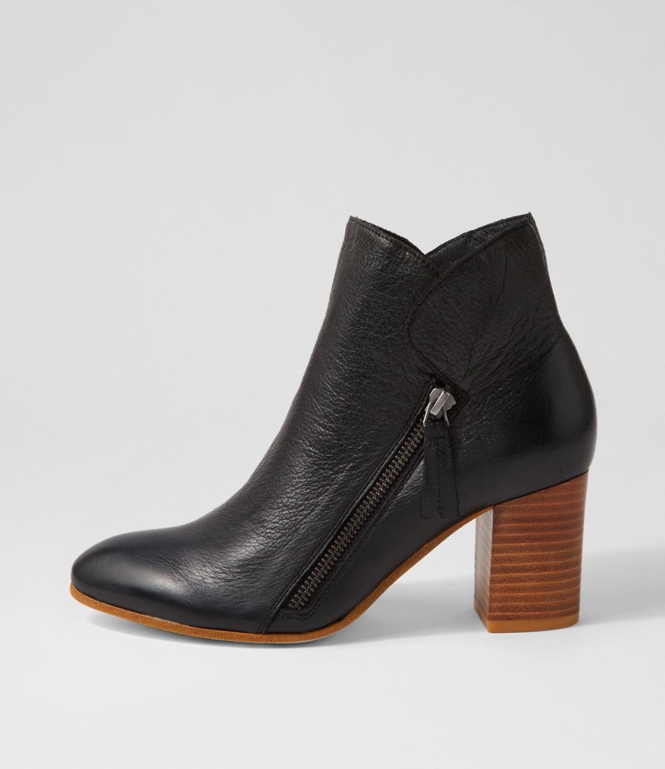 Uriah Black Natural Heel Leather Ankle Boots