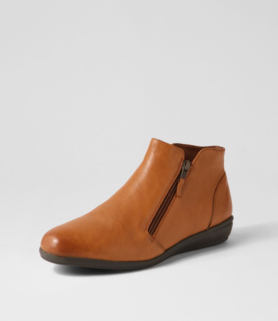 Fallenn New Tan Leather Ankle Boots