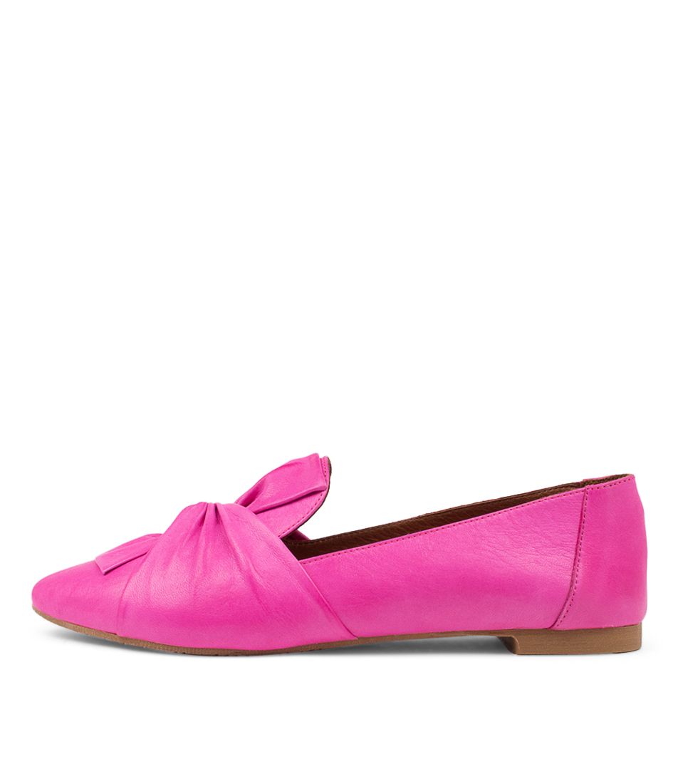 Lunna Fuchsia Leather Loafers