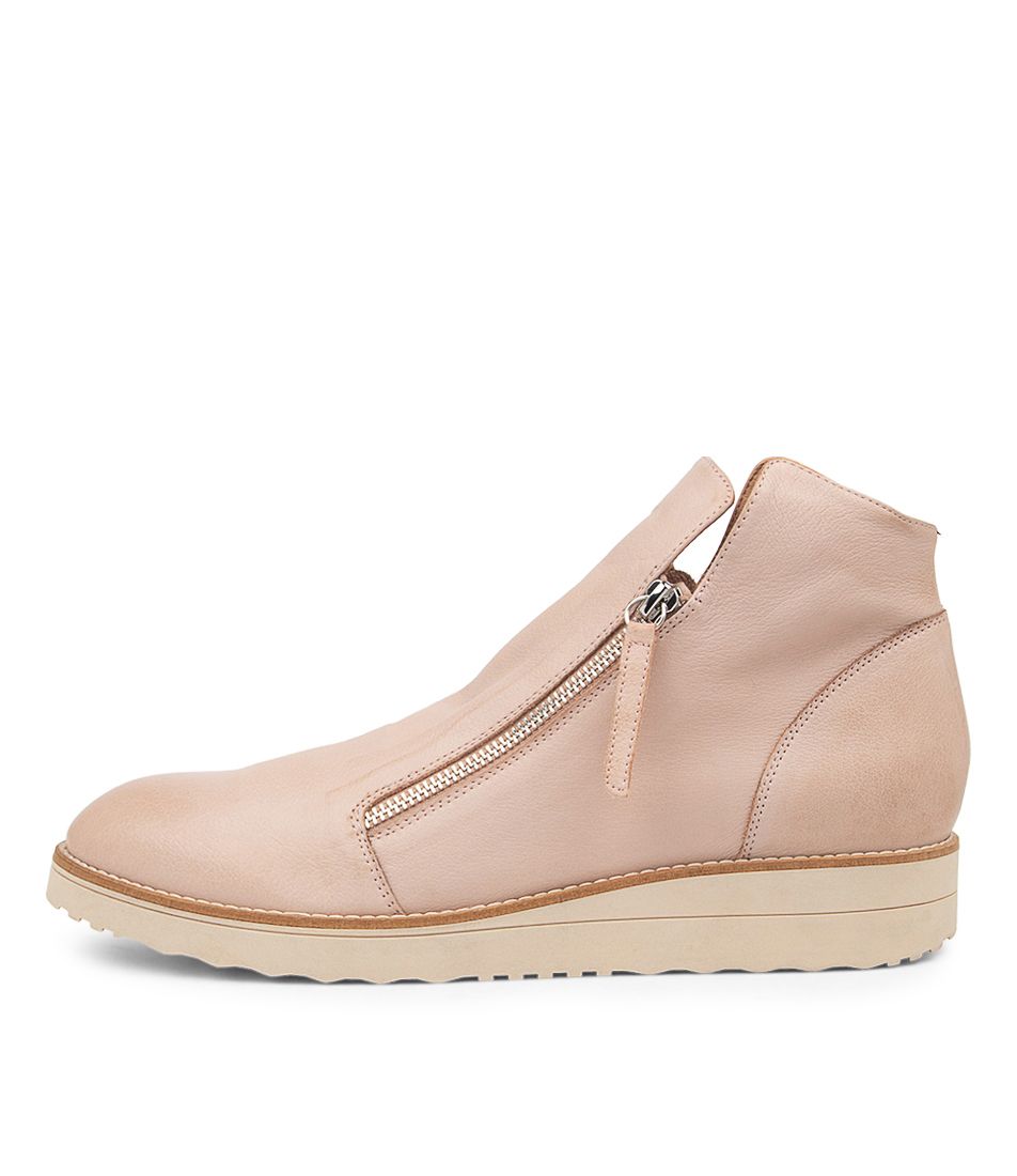 OHMY CAF茅 LEATHER ANKLE BOOTS