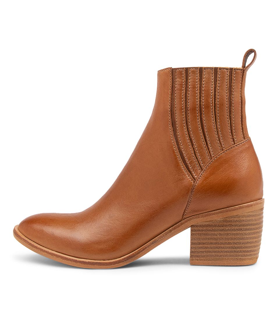 Olie Tan Leather Ankle Boots