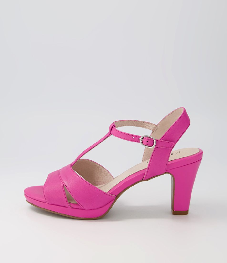 Sable Fuchsia Leather Sandals