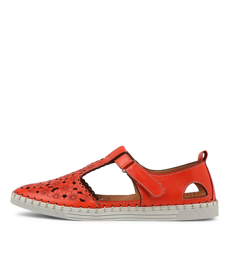 Varish Tomato Leather Flat Shoes