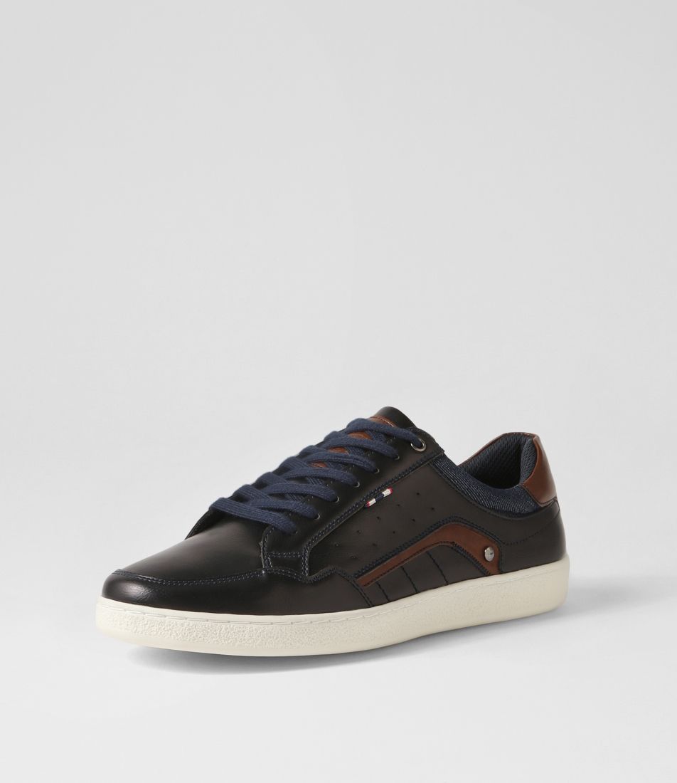 Aulk Navy Smooth Sneakers