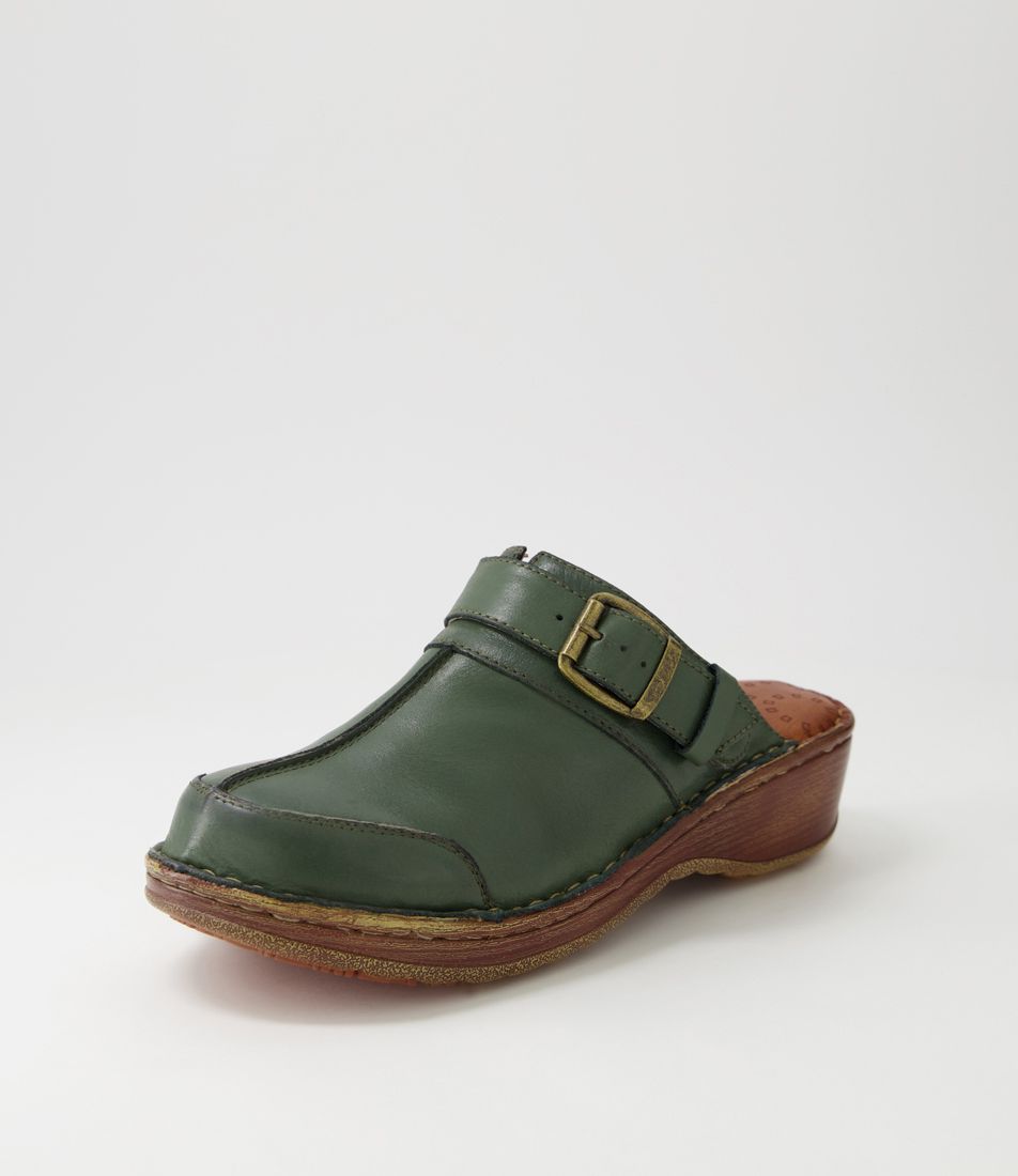 Niliya Forest Leather Heels