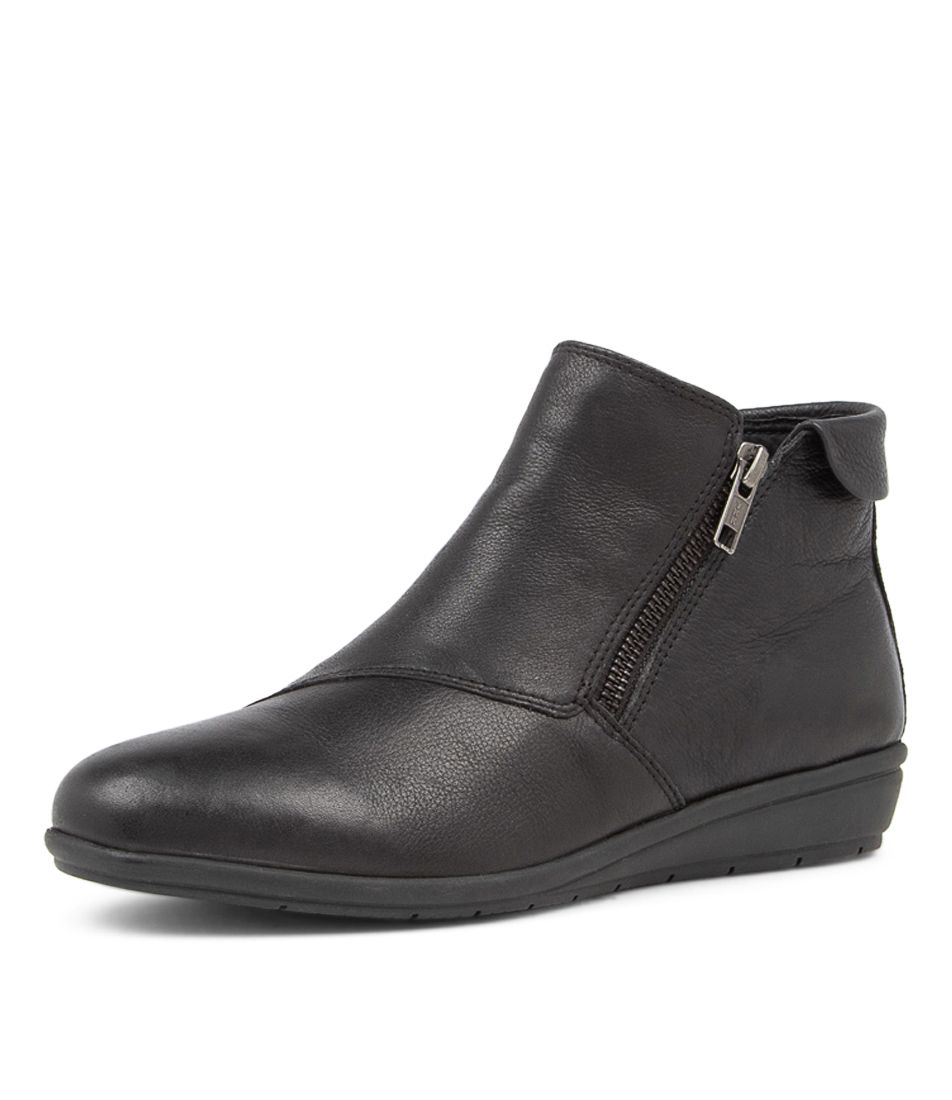 Feyre2 Black Leather Ankle Boots