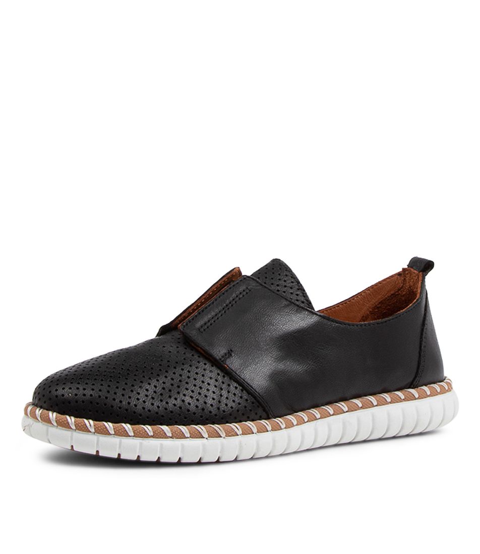 Salliese Black Tan Leather Sneakers