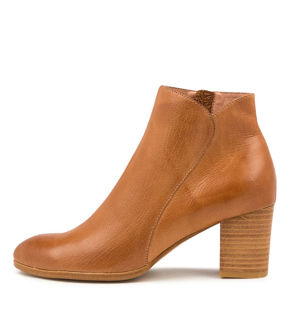 Diarna Dark Tan Leather Ankle Boots NH