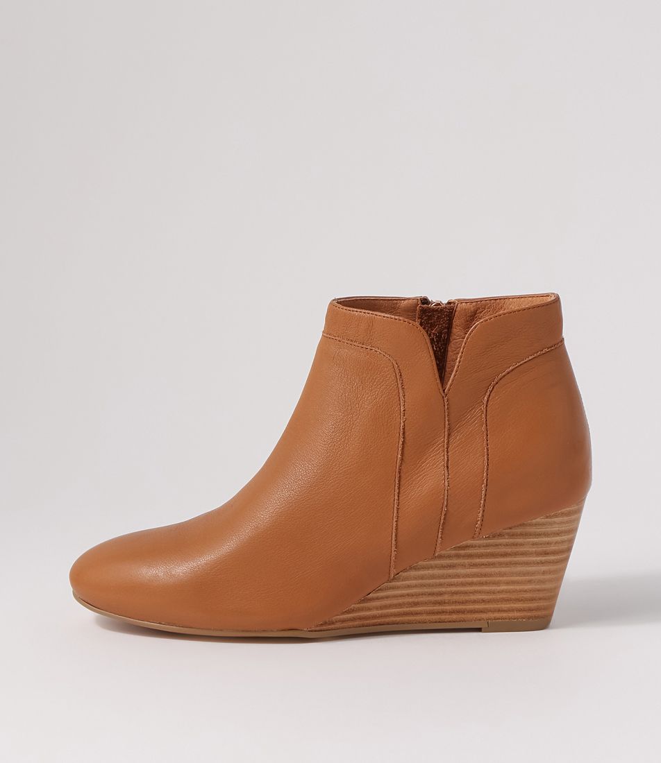 Livia Tan Natural Heel Leather Ankle Boots