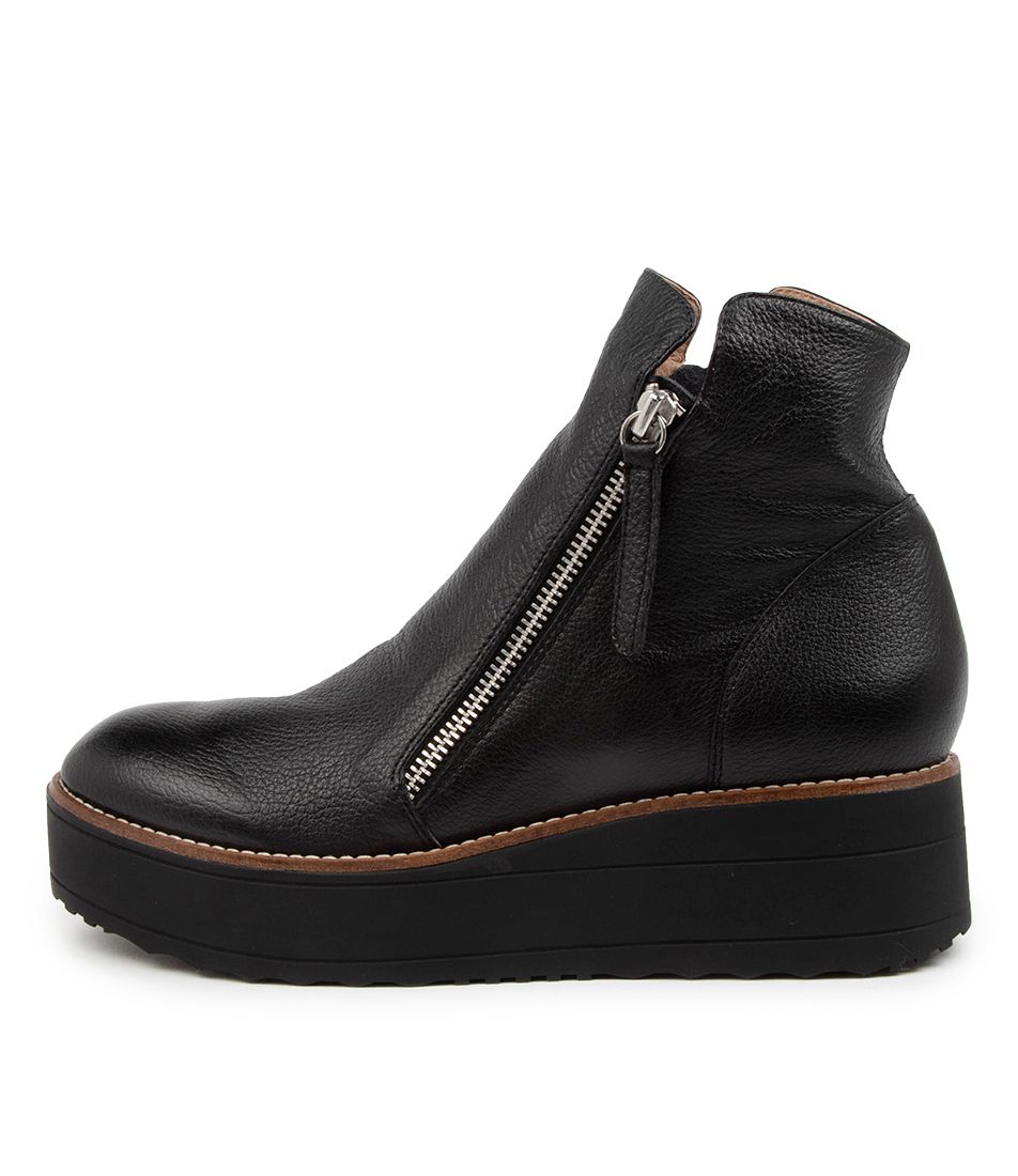 NENE BLACK-BLACK SOLE