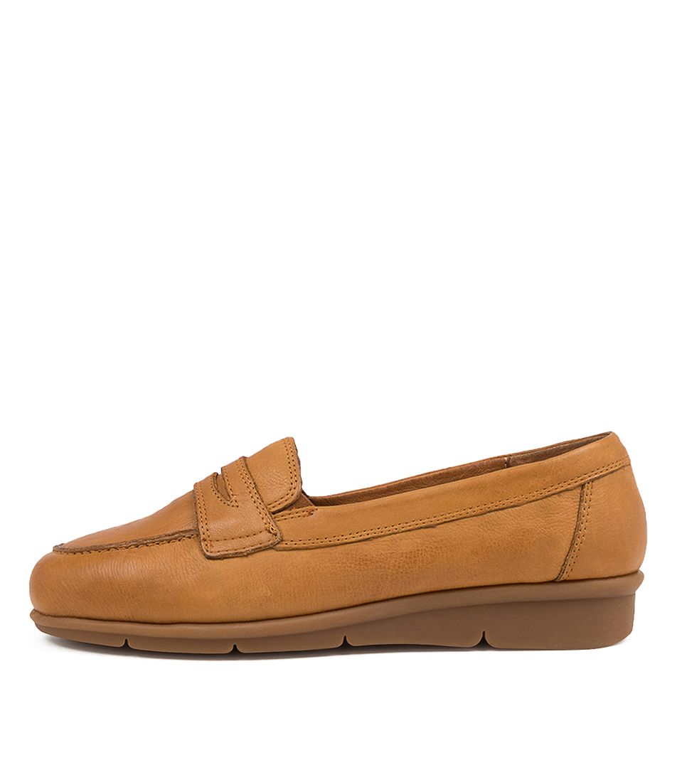 Punis Tan Gum Sole Leather Loafers