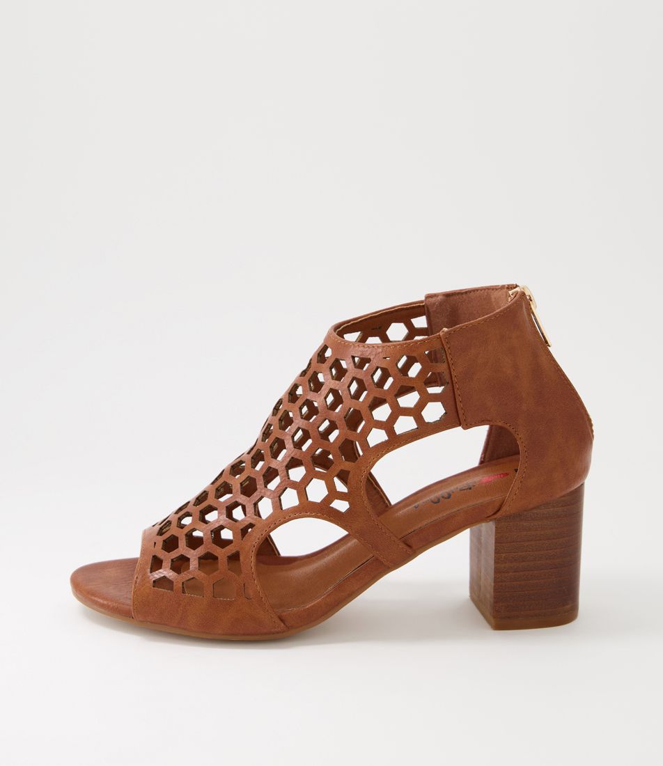 Bettee Tan Sandals