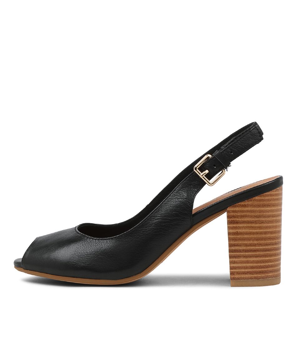 Sahrina Black Leather Sandals NH