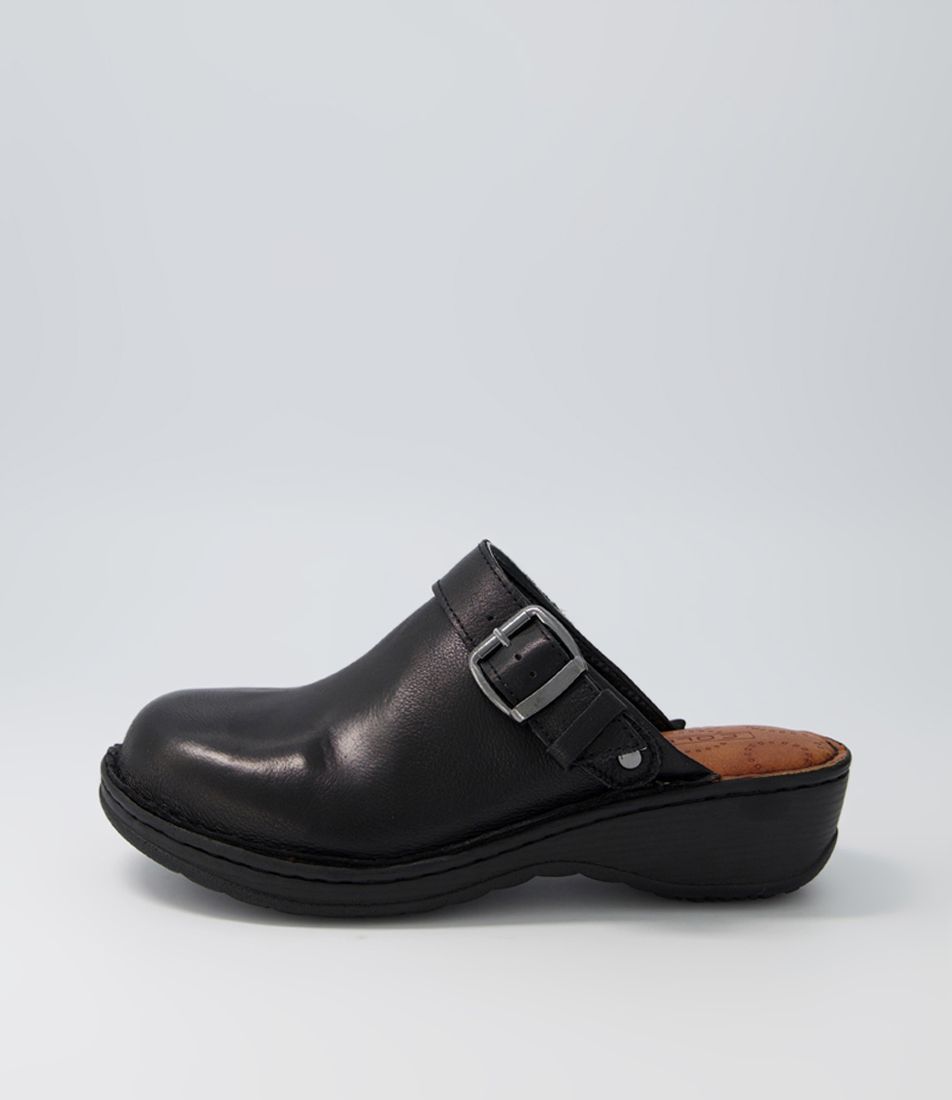 Namsey Black Leather Clogs