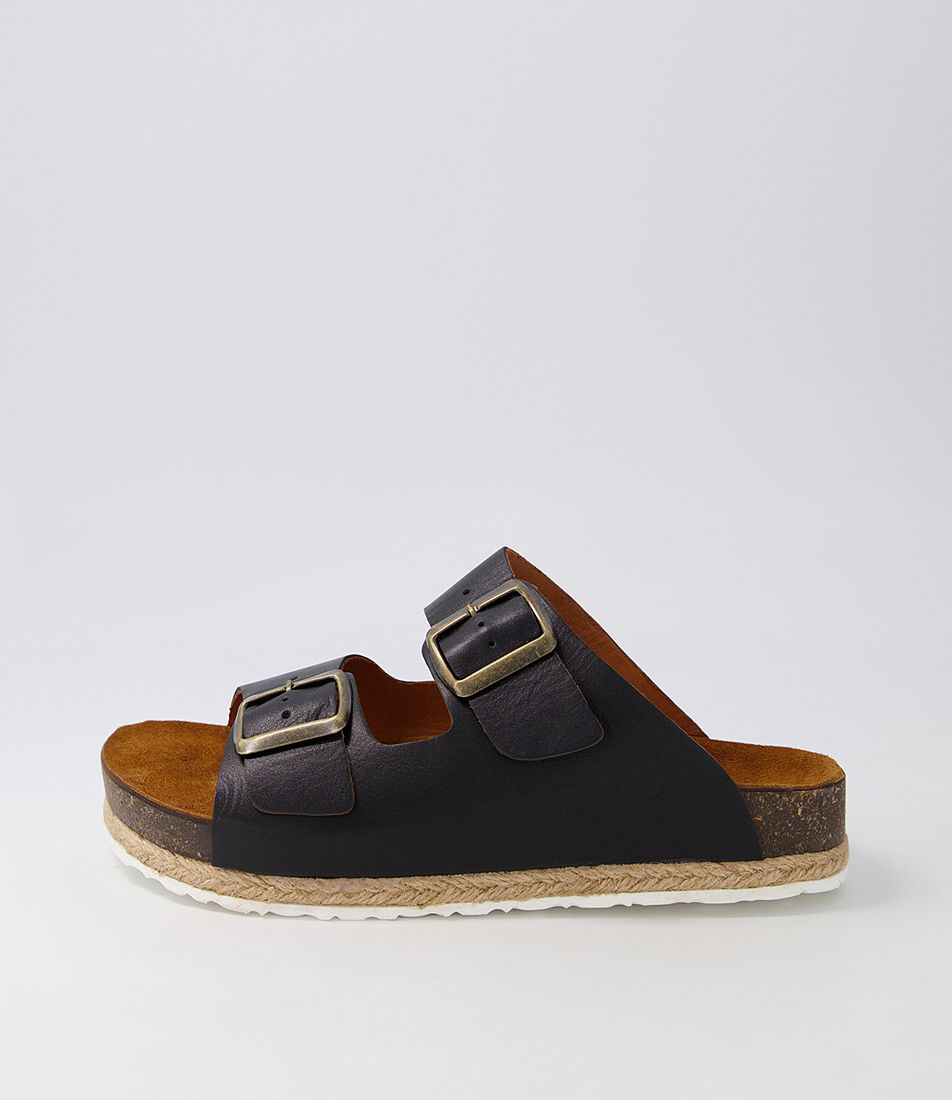 Iwion Black Leather Sandals