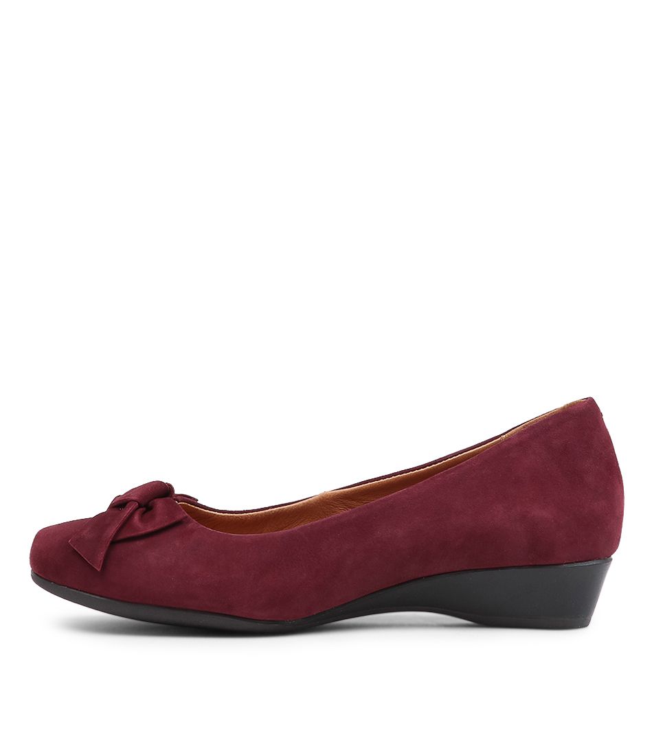Ritas Wine Suede Heels