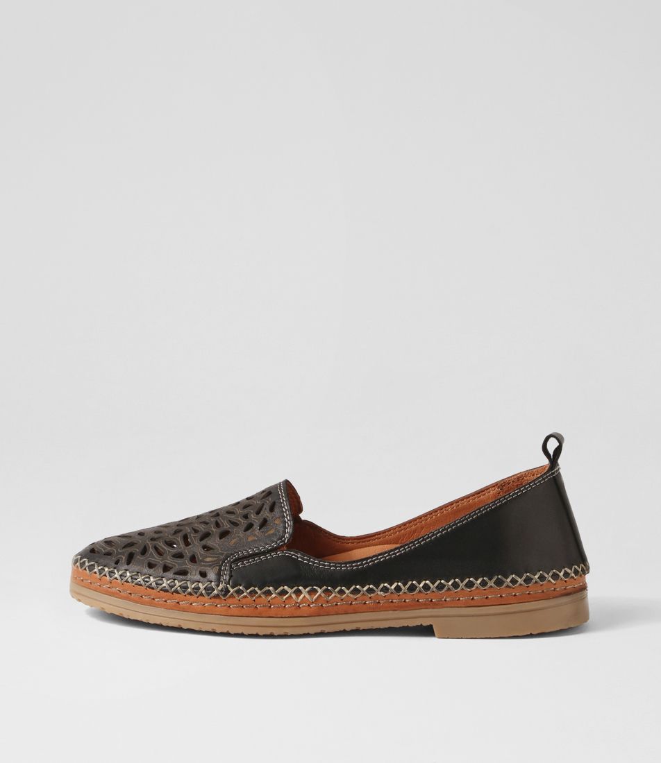 Bianca Black Leather Flat Shoes