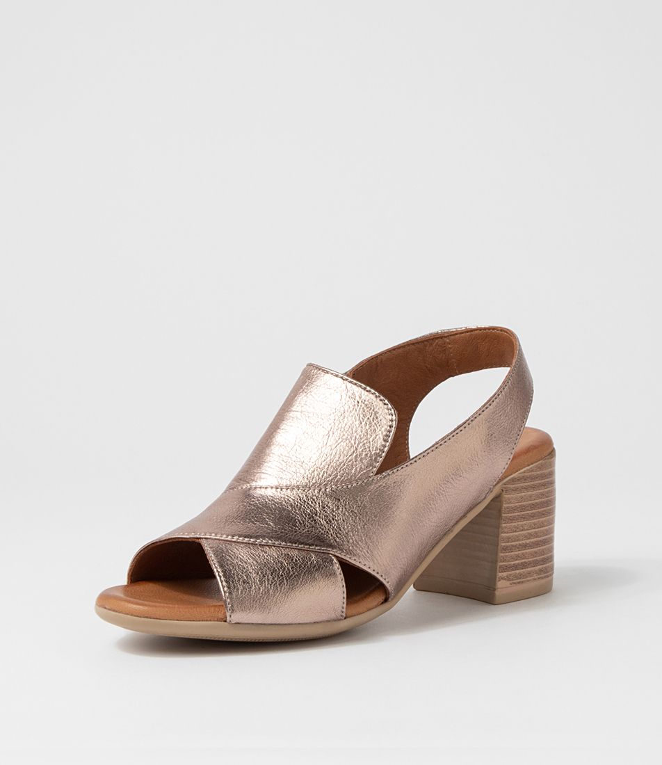 Wondir Pewter Leather Sandals