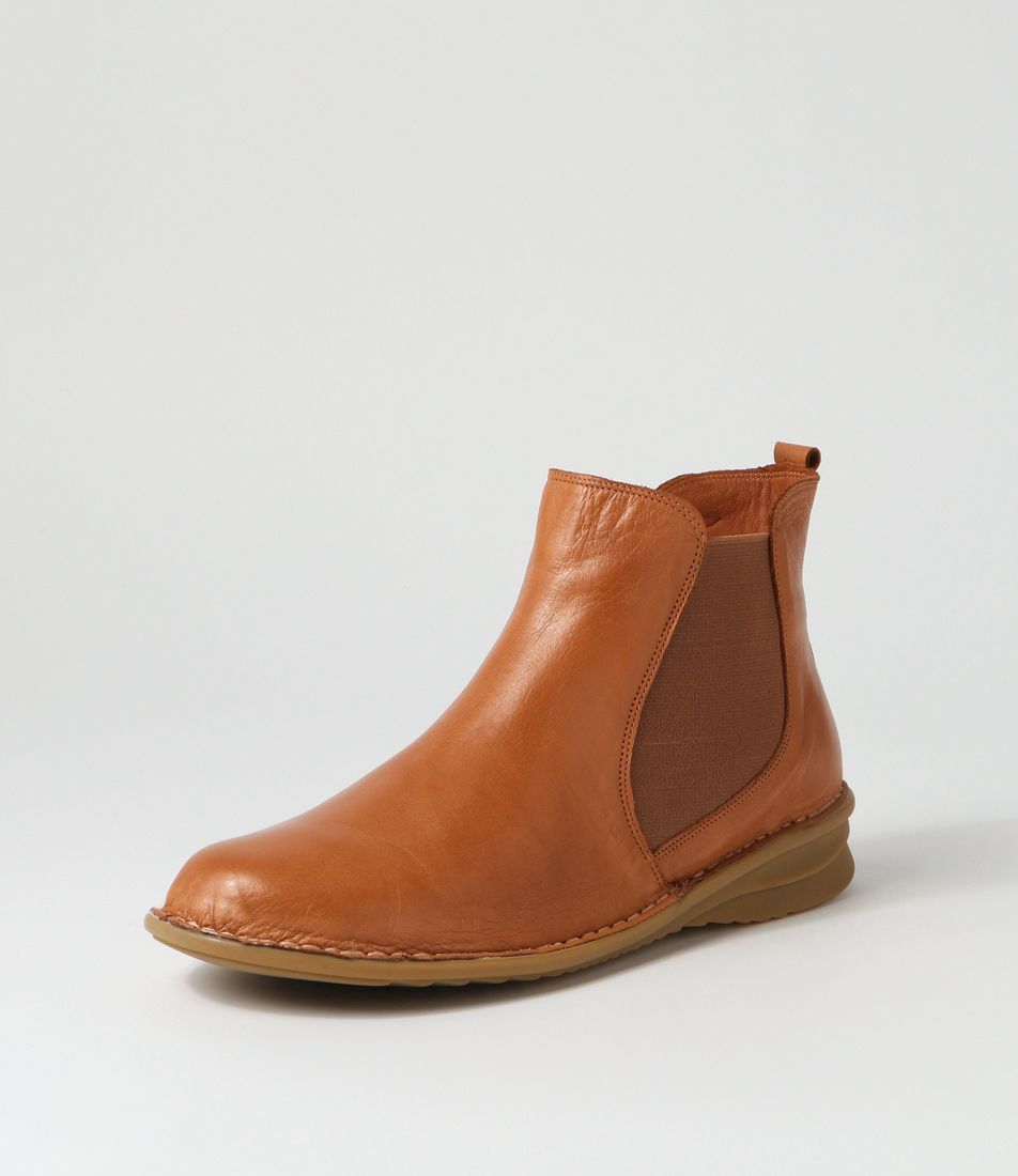 Noodie Tan Leather Chelsea Boots