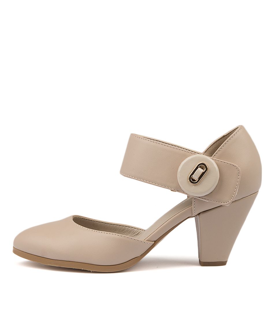 CYNDIAS NUDE LATTE SMOOTH PATENT