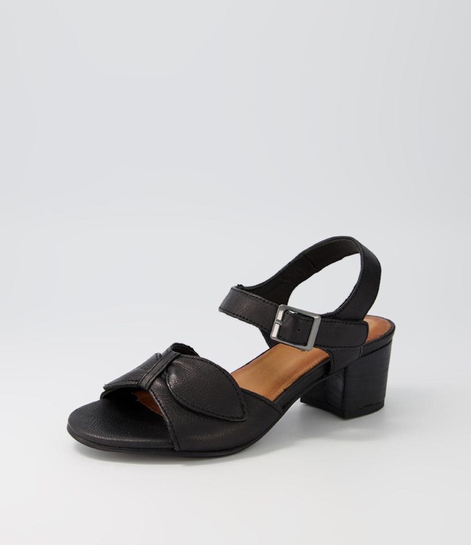 Juni Black Leather Sandals