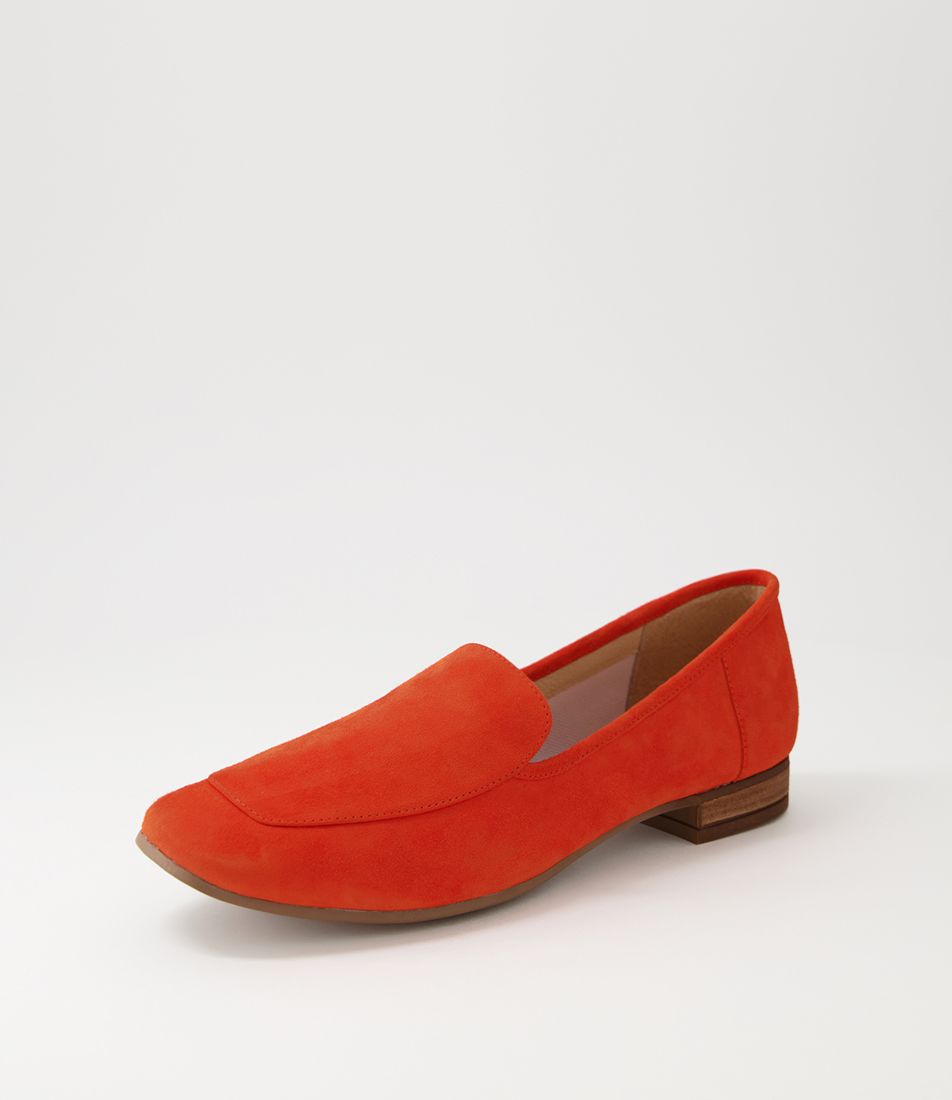 Temimie Orange Suede Flat Shoes