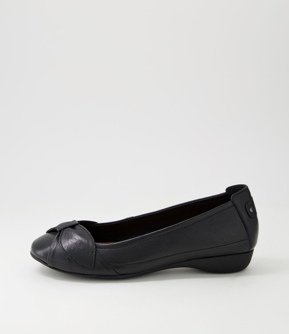 Elandy Black Leather Ballet Flats