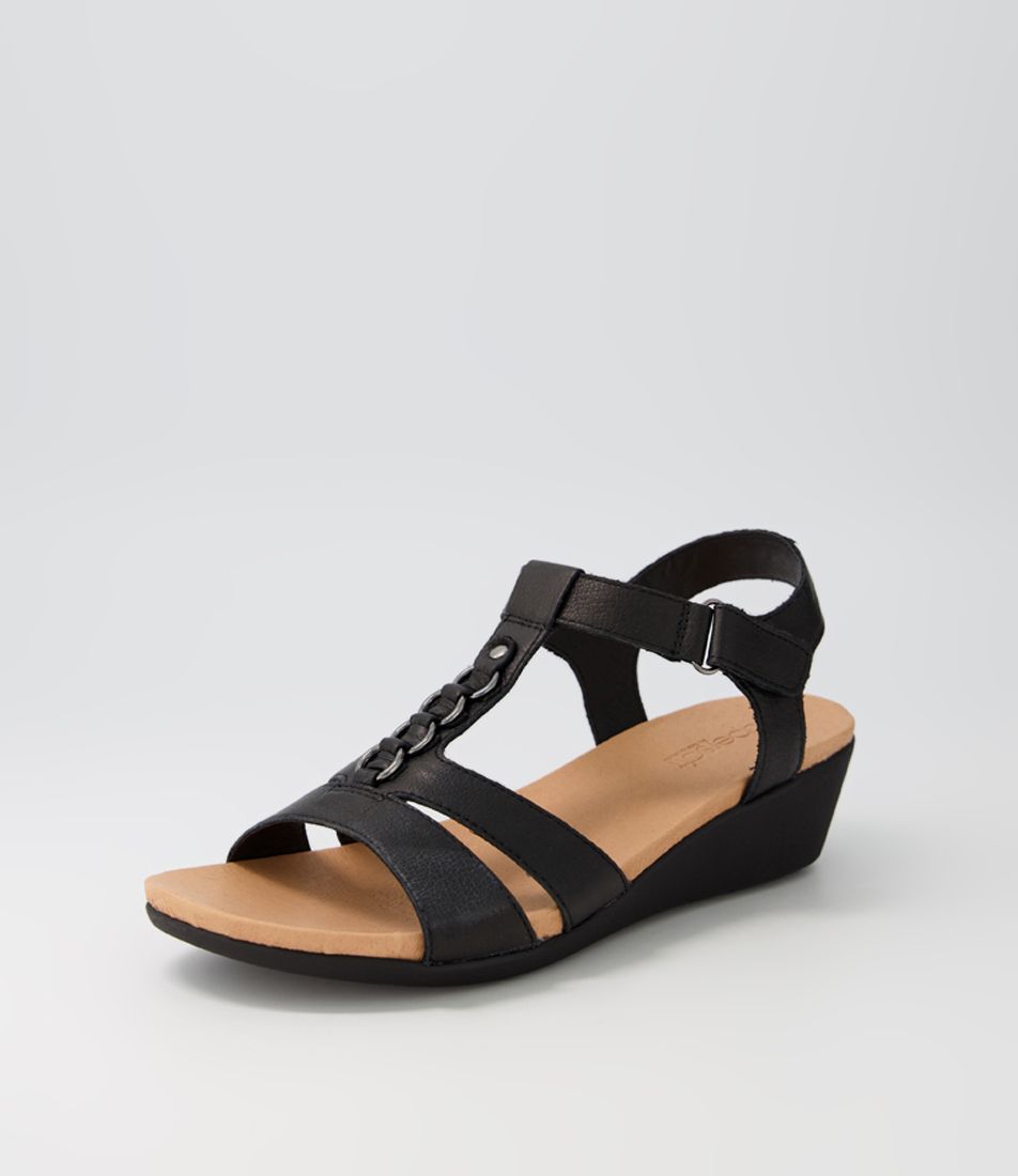 Jellie Black Leather Sandals BS