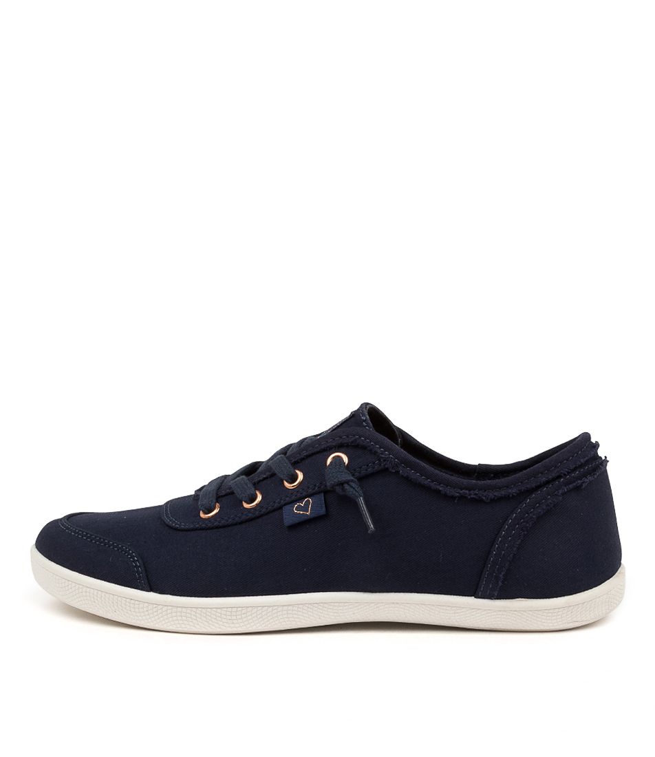 MYNKA NAVY CANVAS