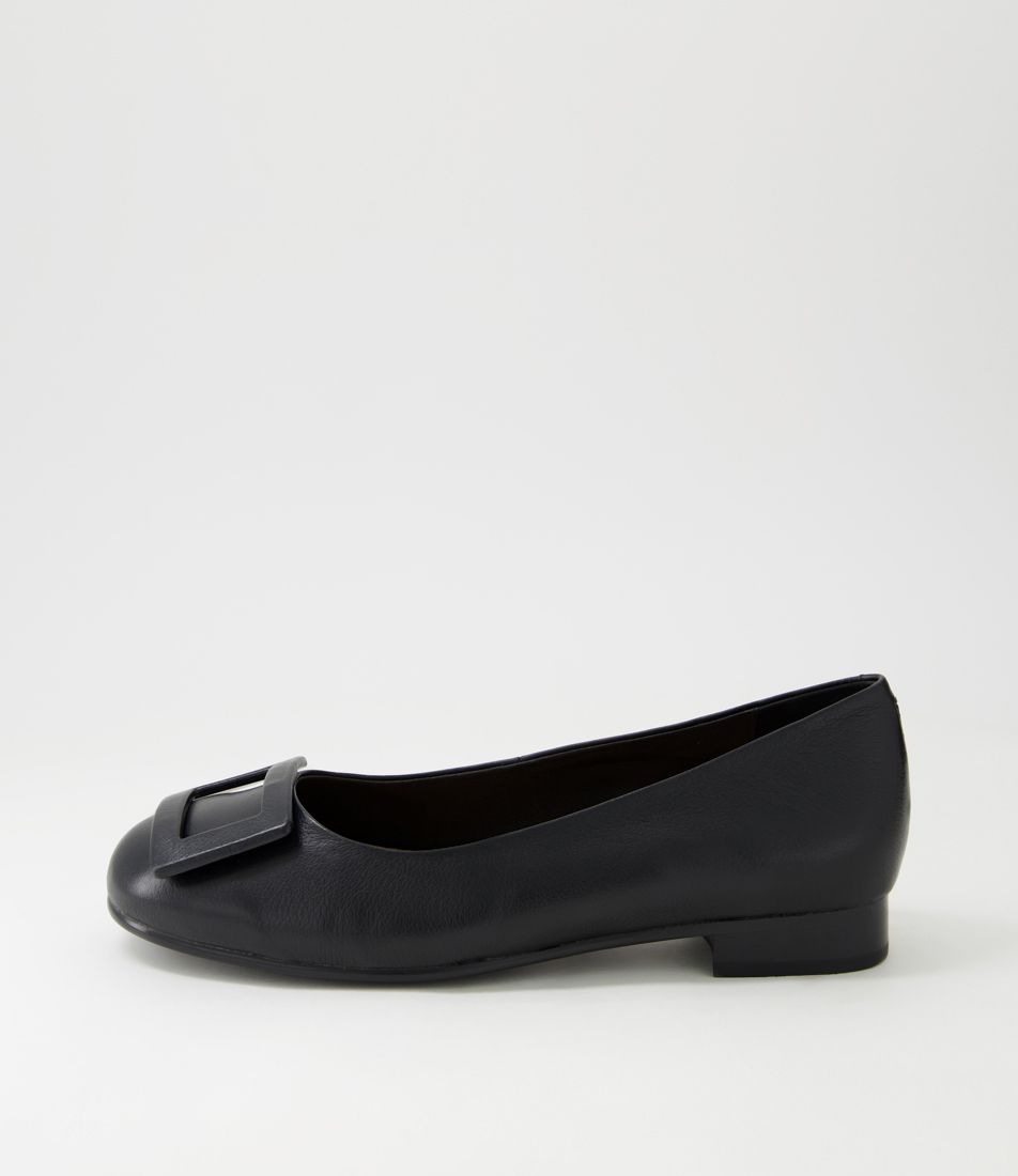 Koala Black Leather Flat Shoes