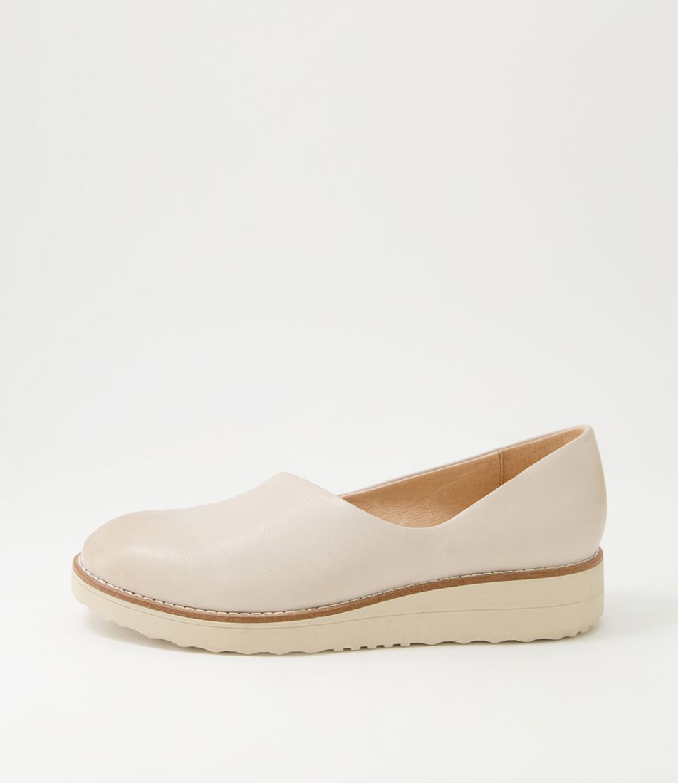 Ohdear Nude Leather Flat Shoes