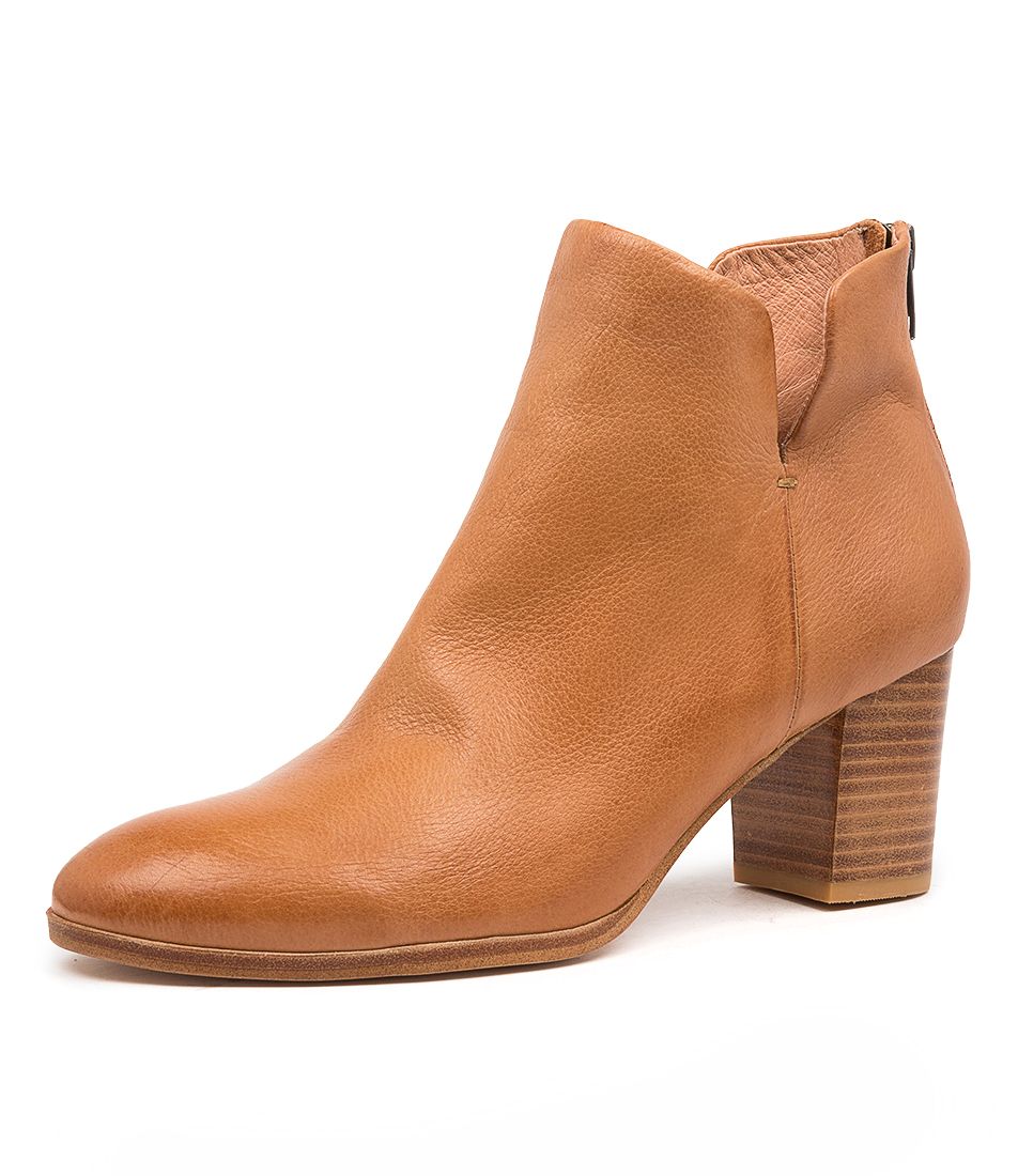 DEITHA DK TAN LEATHER