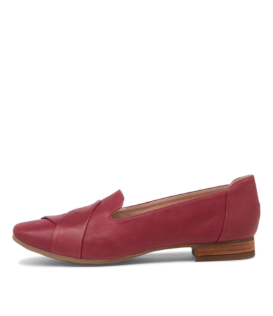 TILONY PINOT LEATHER LOAFERS