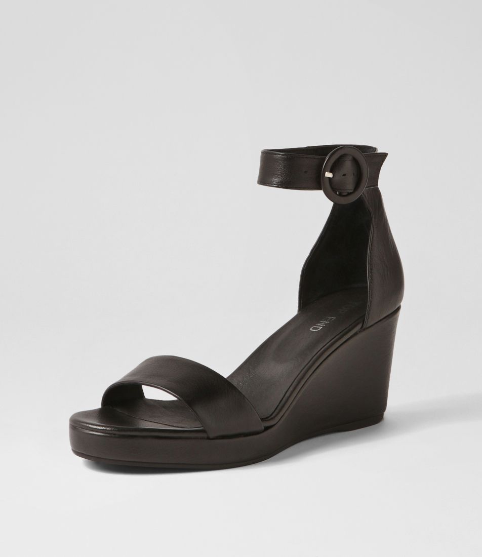 Waire Black Leather Sandals