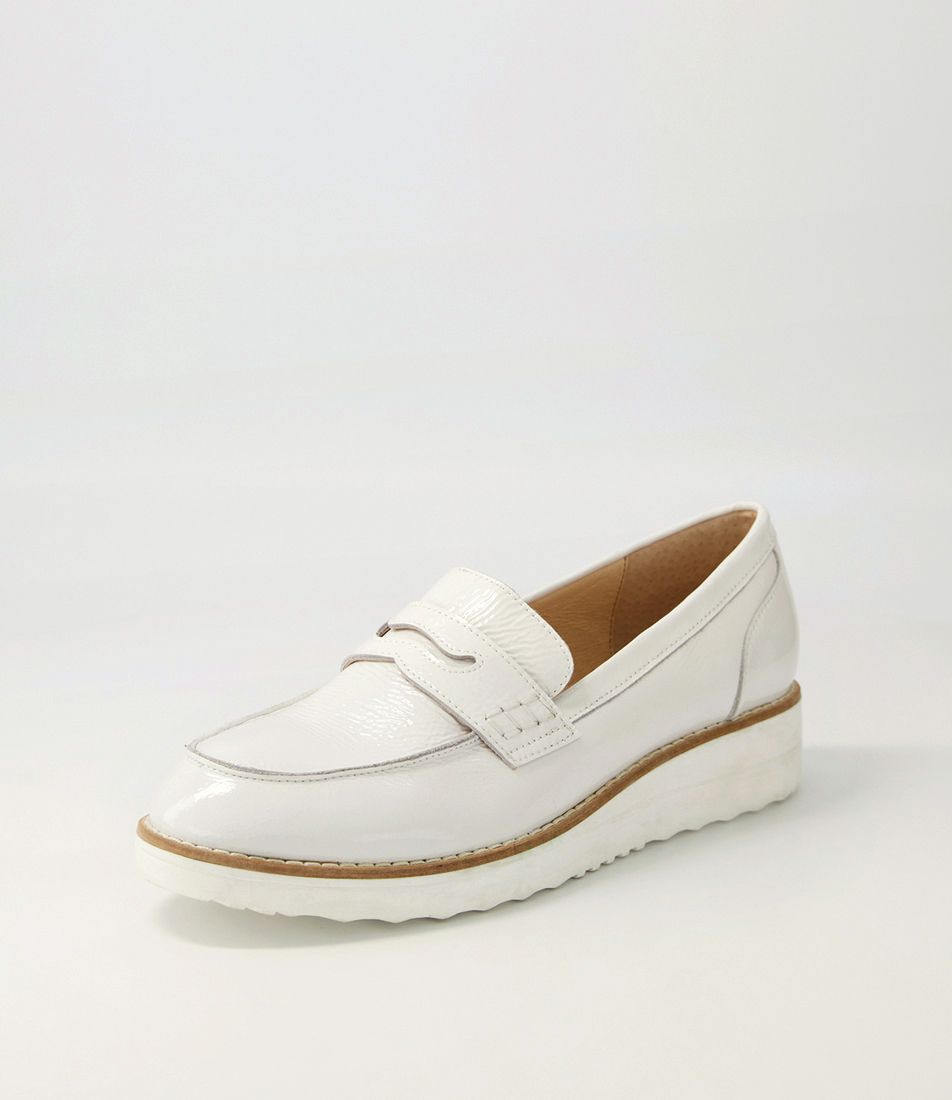 Oley White Patent Leather Flat Shoes